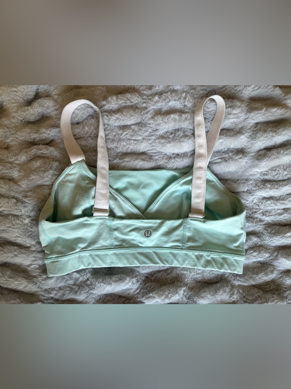 Lululemon bra - Picture 2 of 4
